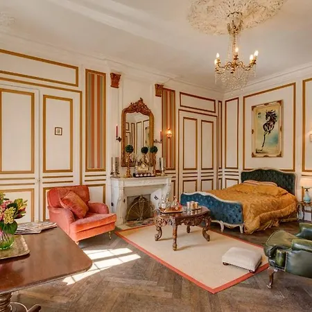 Landhaus Chateau Sleeps 18 Wifi *