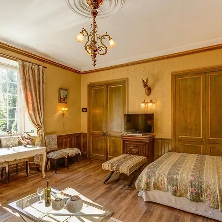 Landhaus Chateau Sleeps 18 Wifi