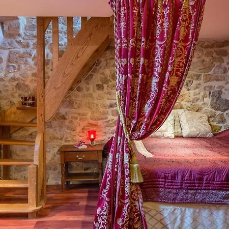 Chateau Sleeps 18 Wifi Landhaus