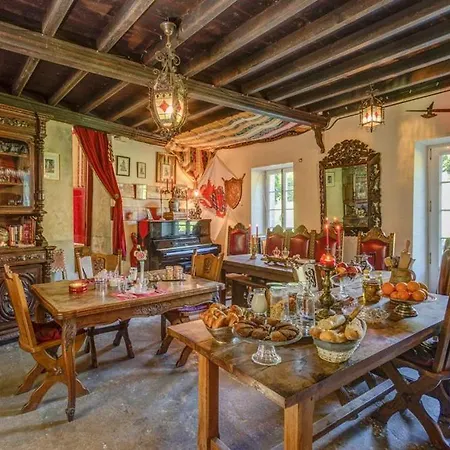 Landhaus Chateau Sleeps 18 Wifi *