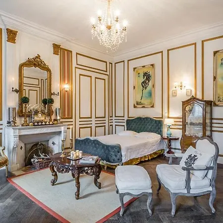Chateau Sleeps 18 Wifi Landhaus